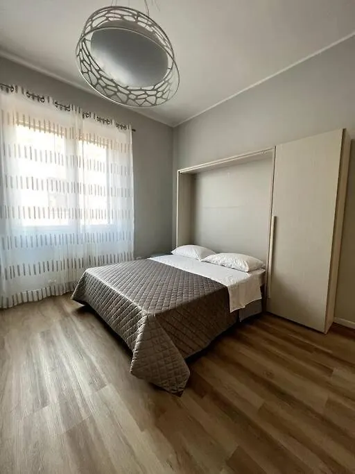 Grano - Appartamento Lecce Centro contacts